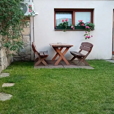 Lägenhet Fejesvoelgy Studioapartman