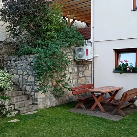 Fejesvoelgy Studioapartman Lägenhet *